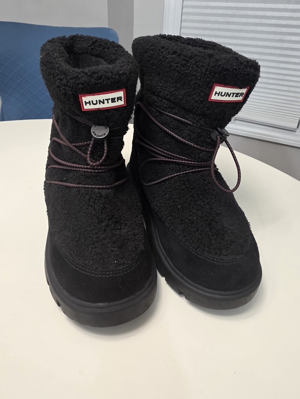 Hunter Kid's Cozy Shearling and Suede Winter Boots Black Size 2